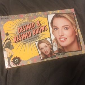 Benefit Cosmetics Defined & Refined Brows